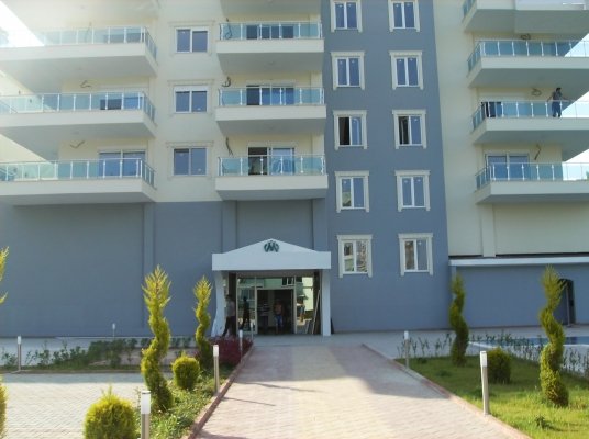 Antalya / Alanya Mahmutlar Beldesi Denize 200 Metre Mesafede Residence Site İçinde Satılık 1+1 Daireler