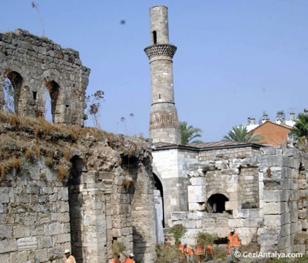 www.antalyaartutemlak.com 