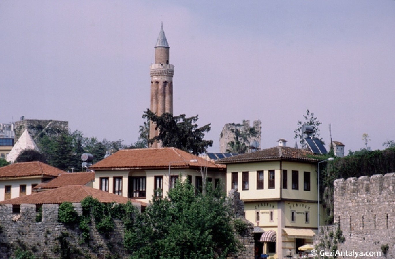 www.antalyaartutemlak.com 